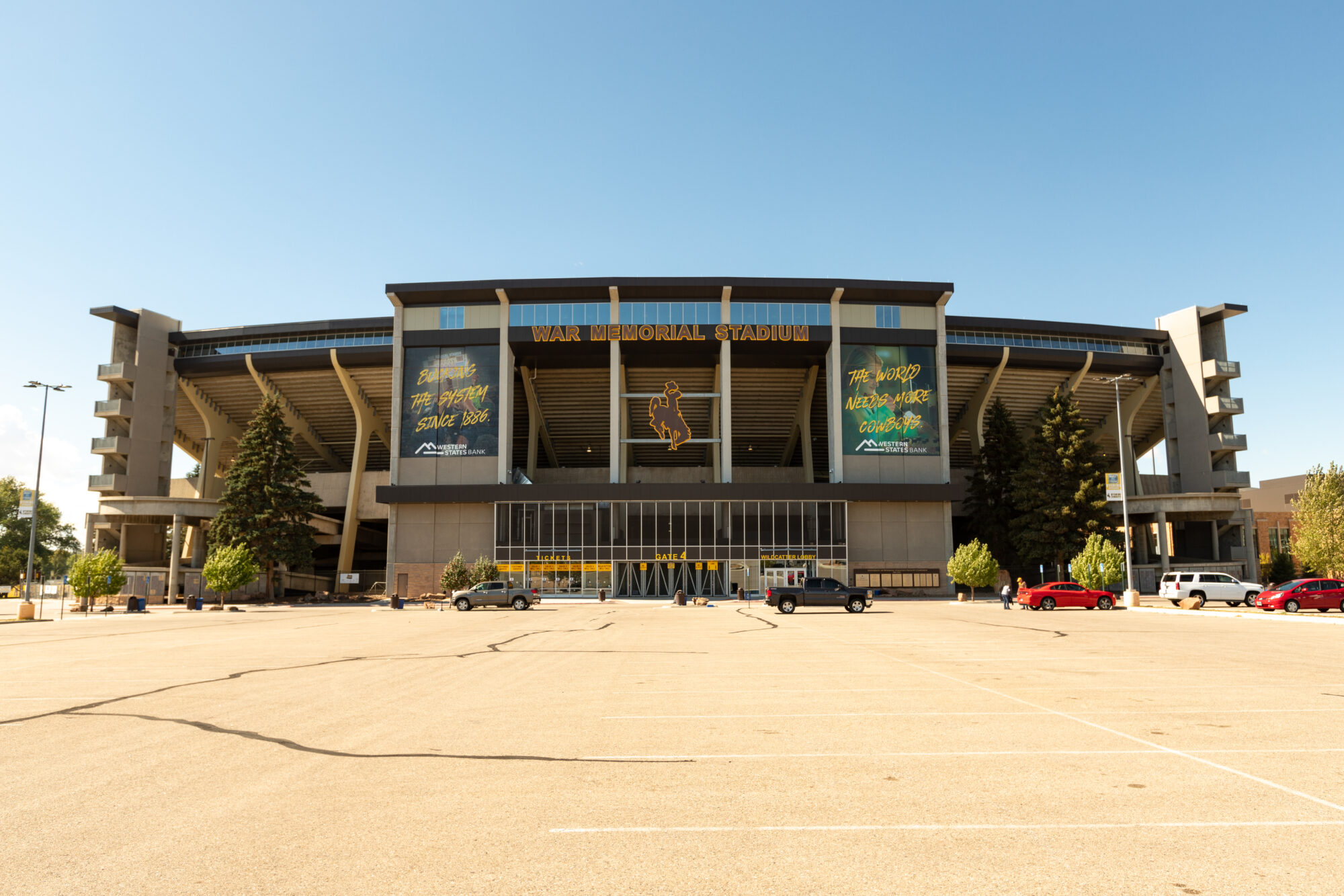 LaramieWyUsa-September282019WarMemorialStadium - ESPN The Fan